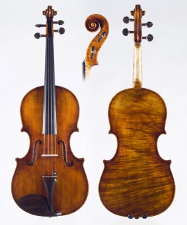 <p>
	Viola.<br />
	Inspired by Domenico Montagnana 1717 "Ex Tertis"<br />
	A. Andreev 2010<br />
	/ Antique Finish /</p>
